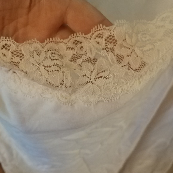 Lace Trim White Tank Top 2X - Picture 4 of 5